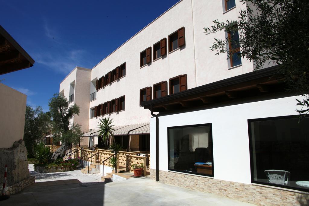 Agricostella Agriturismo Вьесте Экстерьер фото
