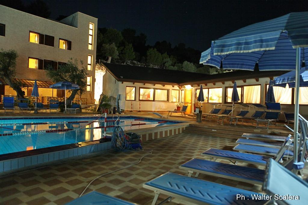 Agricostella Agriturismo Вьесте Экстерьер фото