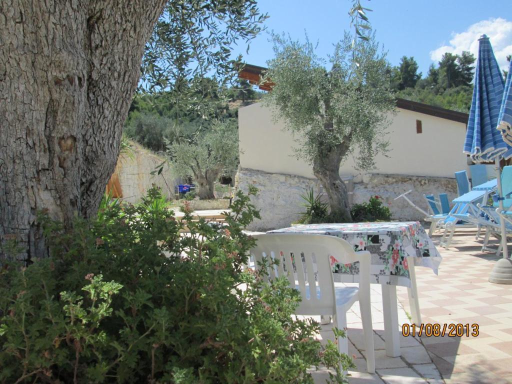 Agricostella Agriturismo Вьесте Экстерьер фото